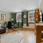 5 St Georges House Lovely 1-bed Right In The Heart Of Pass The Keys 아파트 *