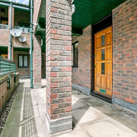 5 St Georges House Lovely 1-bed Right In The Heart Of Pass The Keys Apartamento *