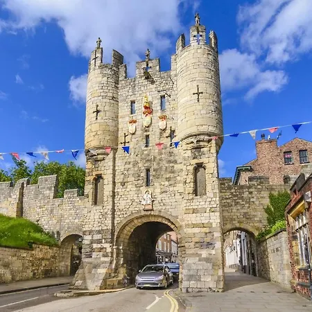 5 St Georges House Lovely 1-bed Right In The Heart Of Pass The Keys